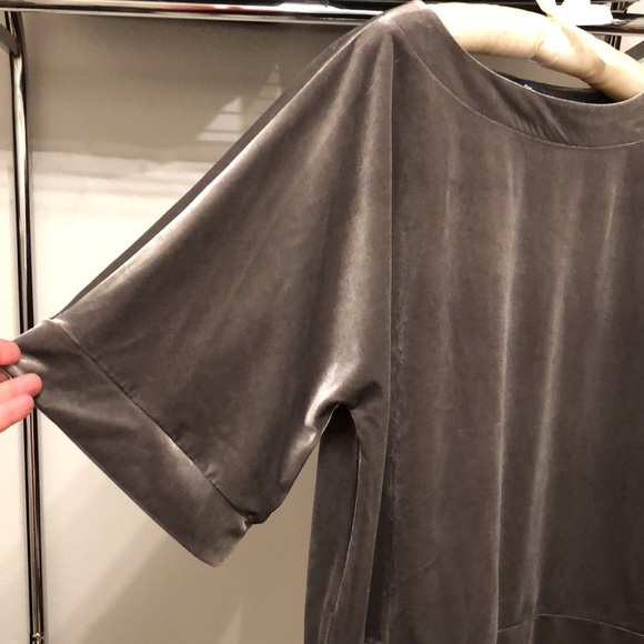 Gray velour Gap top - Picture 2 of 2